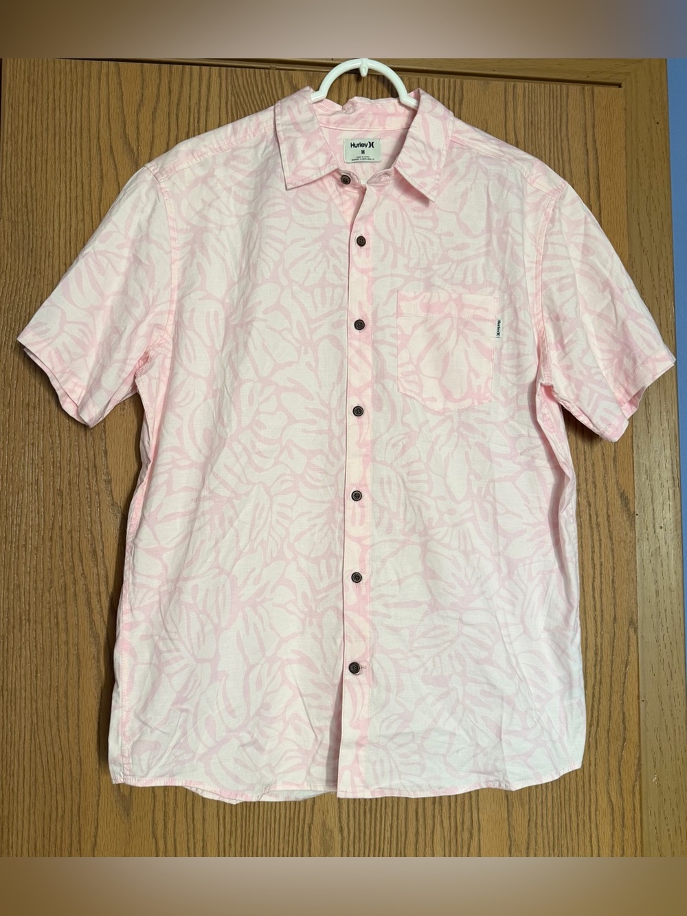 Hurley Button Down Shirt Men's Size Medium Pink Hawaiian Summer NWOT